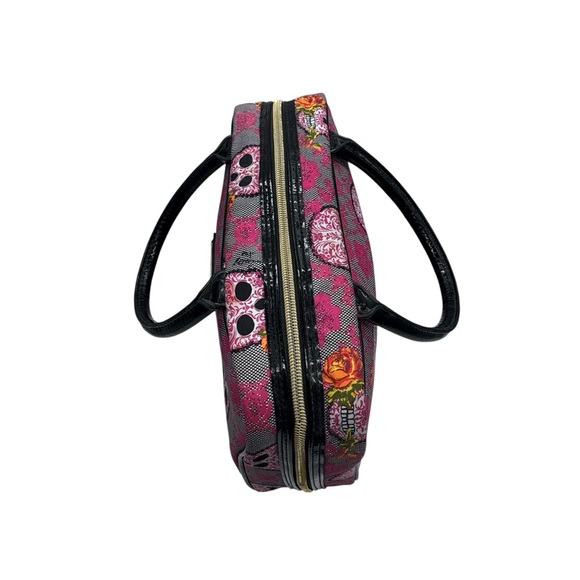 BETSEY JOHNSON Designer Pink Skull Rose Print Large Cosmetic Travel Vacation Bag - Picture 4 of 14